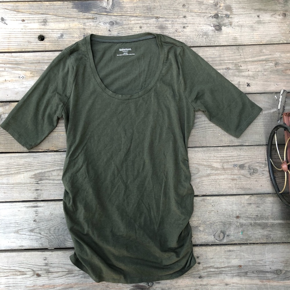 ✈️Motherhood olive green T-shirt